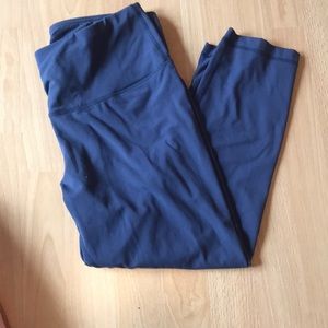 YOGALICIOUS  grey workout legging! large